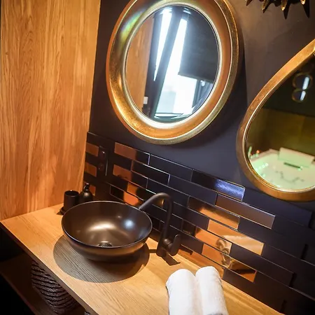 Villa L'eden - Refuge Romantique Avec Balneo & Sauna Treize-Vents