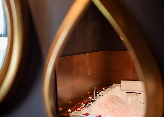 Villa * L’eden * Maison Romantique Avec Balnéo Et Sauna Treize-Vents